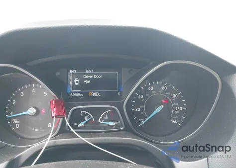 2017 Ford Focus Se z USA, uszkodzony, nr VIN 1FADP3K27HL296535